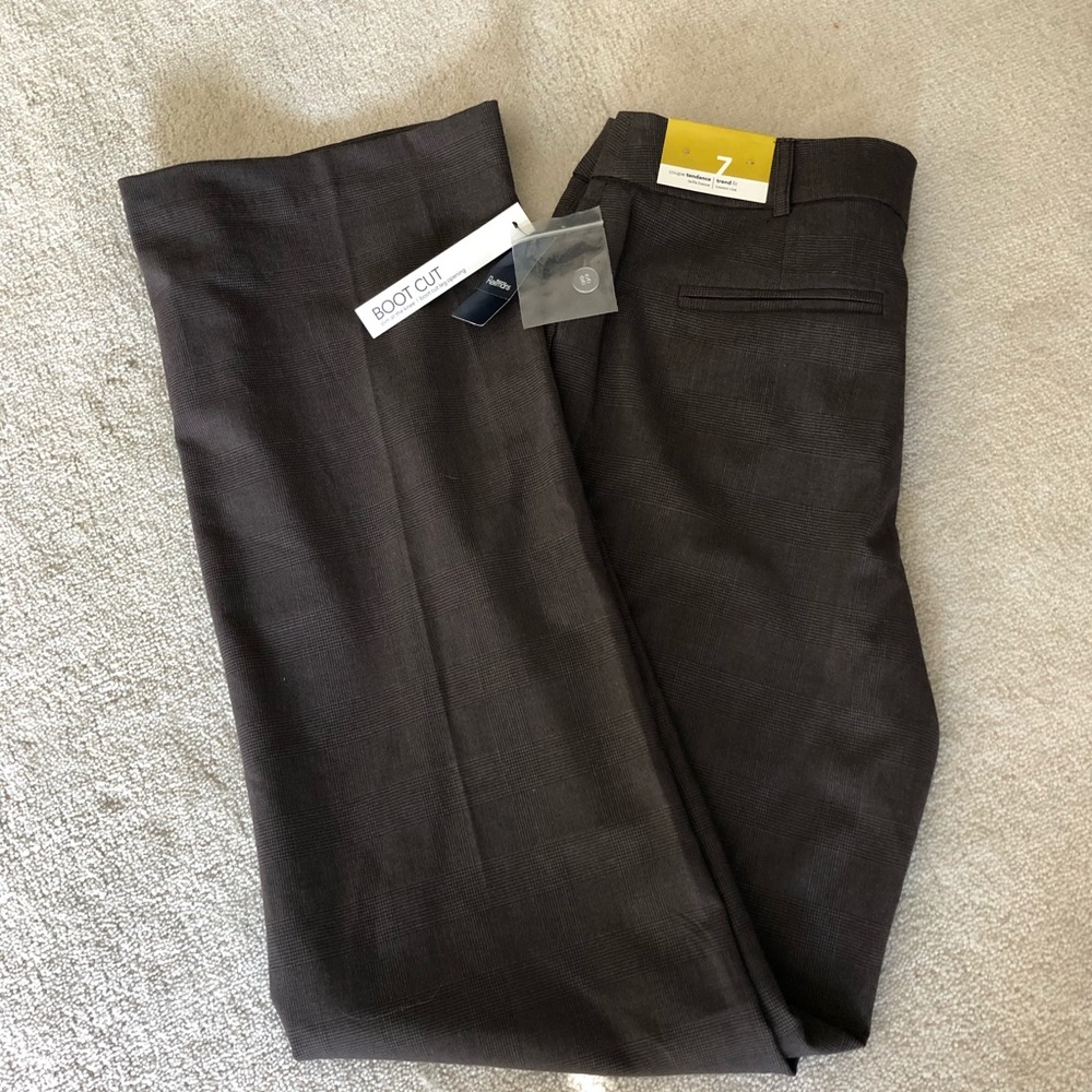 NWT Reitmans Brown Boot Cut Low Rise pants Size 7